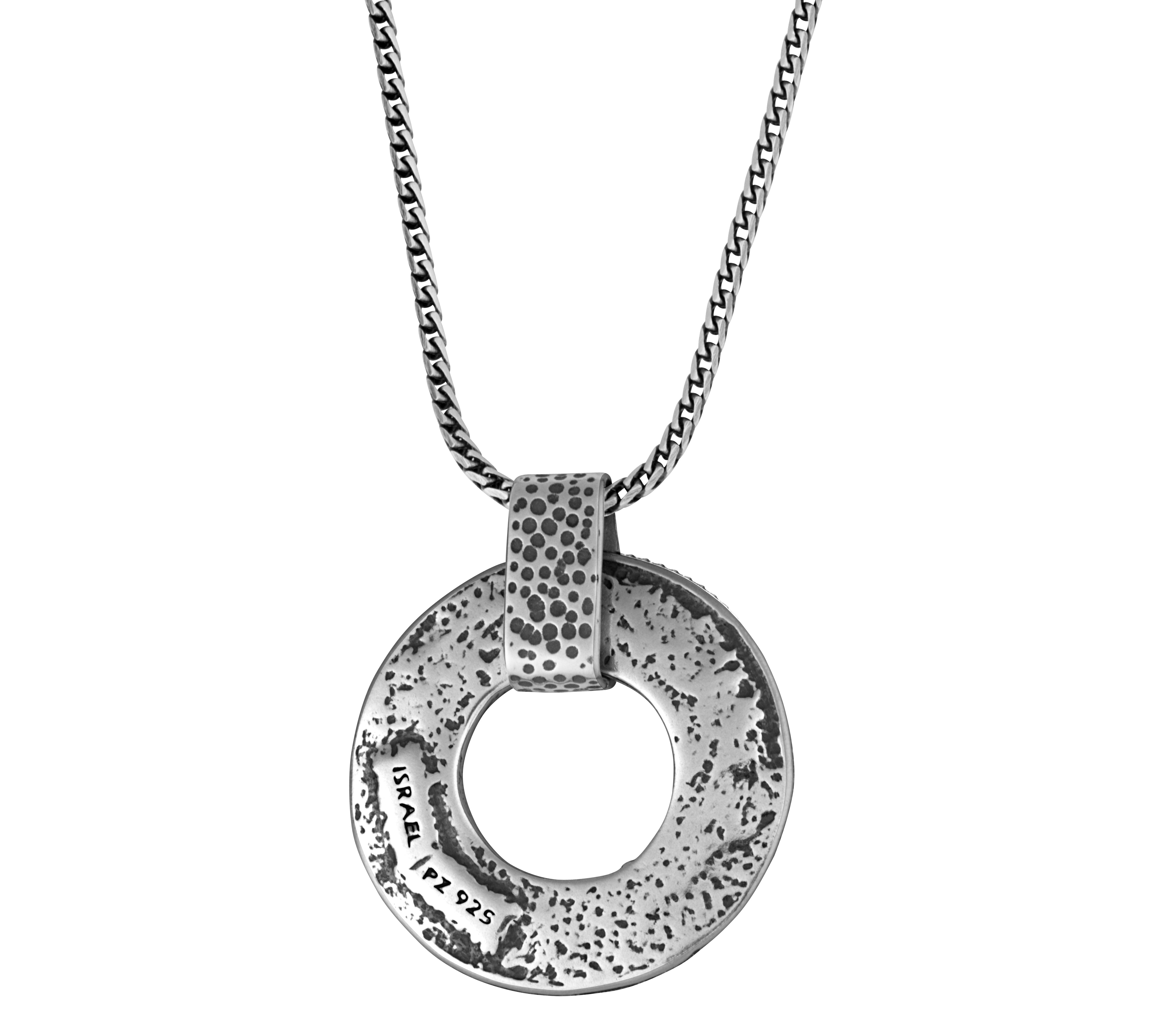 תליון חרוזים לגברים