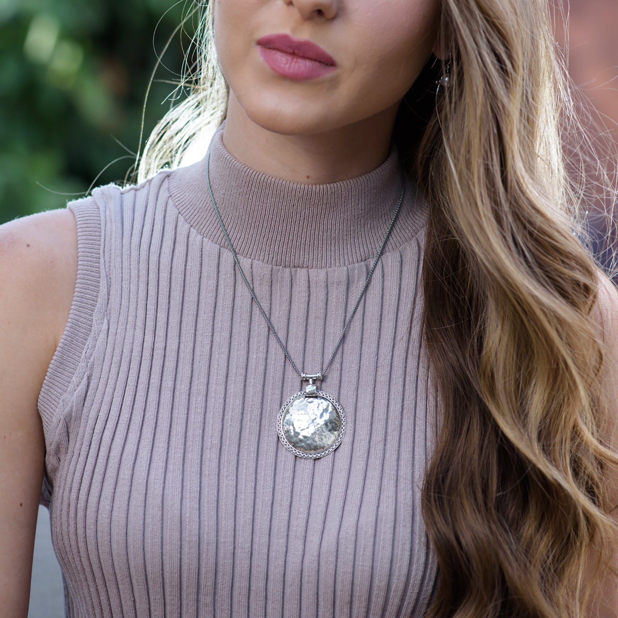 תליון טקסטורה עיצוב של מכות פטיש