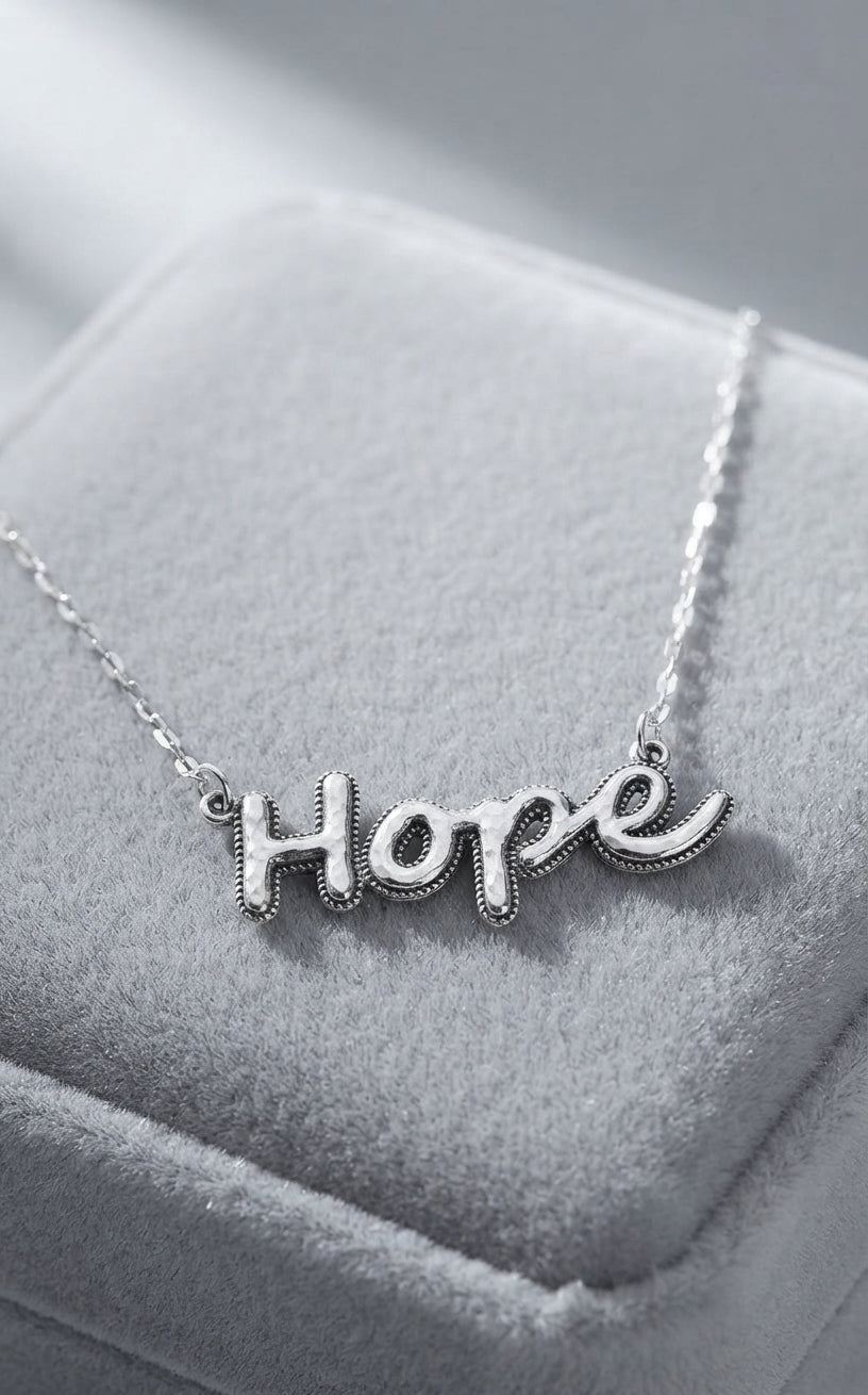 שרשראות כסף עם מסר – HOPE / SMILE / LOVE